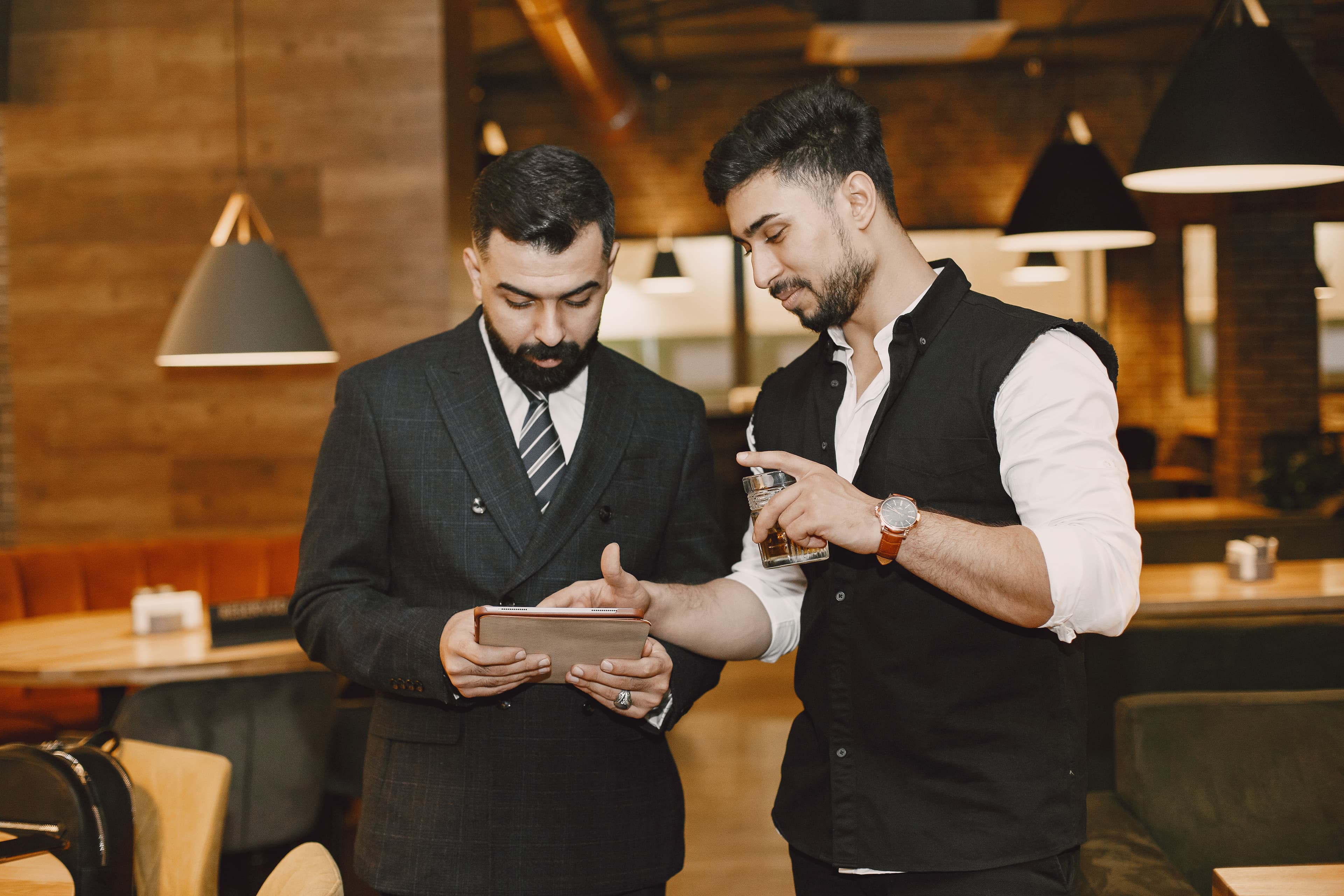 Menos erros, mais eficiência: como a Tyra melhora a comunicação entre equipes